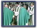 1999 : 650 jeunes prêtres rencontrent l'Assemblée plénière